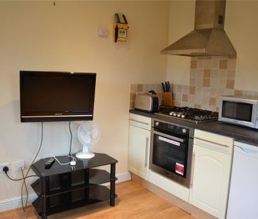 1 bedroom semi-detached house to rent - Photo 3