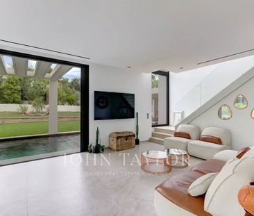 Maison à louer Valbonne, Cote d'Azur, France16 500 EUR / Mois - Photo 1