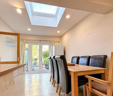 3 bedroom terraced house to rent - Photo 5