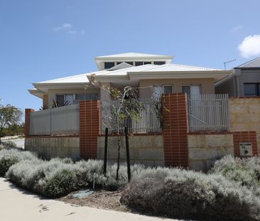 15 Aviator Boulevard, Clarkson WA 6030 - Photo 4