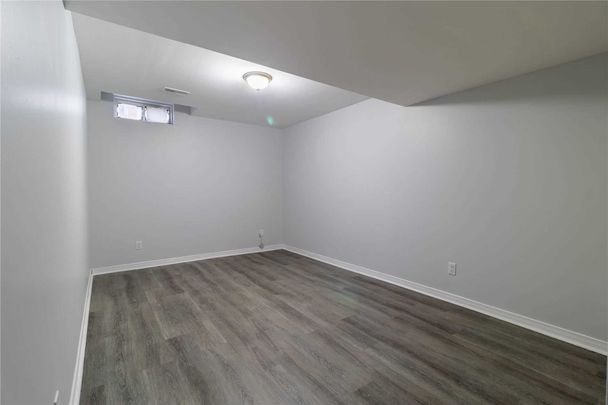 For Lease - 19 Cranberry Drive Unit# Basement, Toronto, Ontario - Photo 1