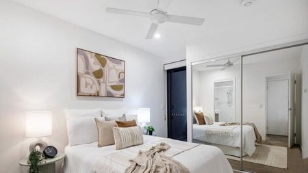 Luxury 2 Bed - Photo 3