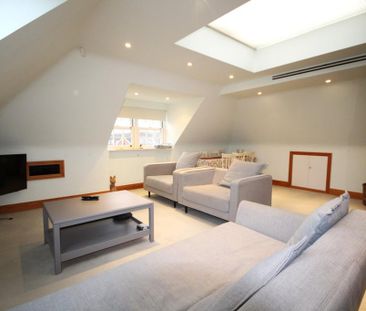 2 bedroom penthouse to rent - Photo 5