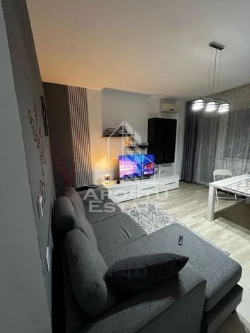 Apartament 2 camere, proaspăt renovat, 70 m pătrați ut... - Fotografie 3