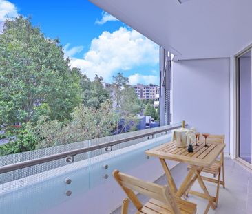 Immaculate Two Bed with Resort Style Living - Photo 4