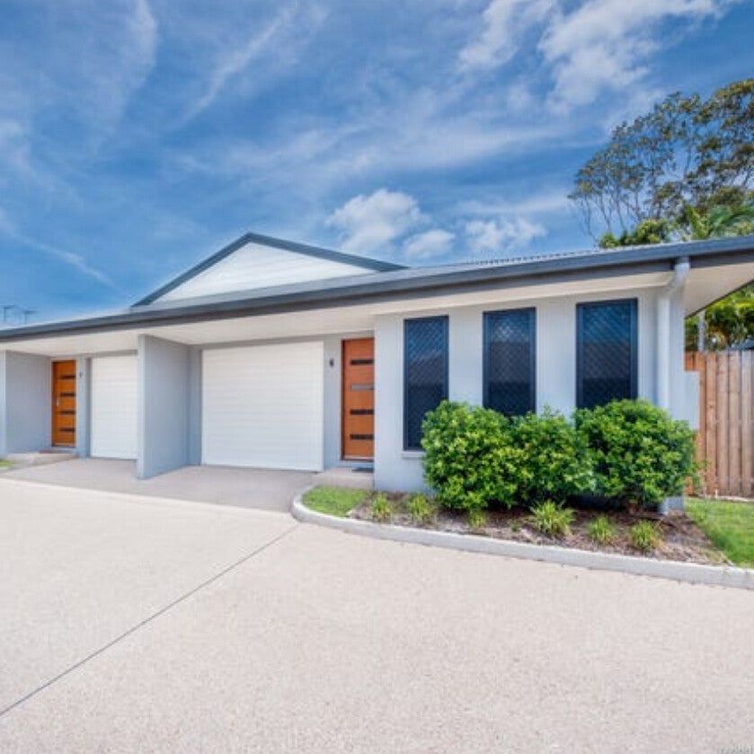 Andergrove - Photo 1