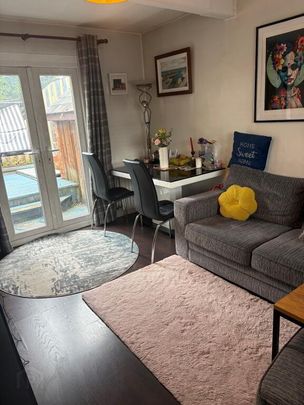 65 Seaview Drive, Carrickfergus, BT15 3NB - Photo 1