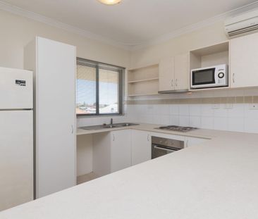 Unit 11/42 Kinsella St, Joondanna, WA 6060 - Photo 4