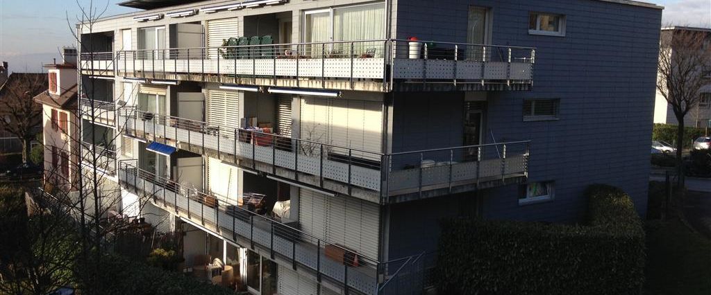 Appartement 3 pièces au rez supérieur idéalement situé ! - Photo 1