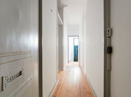 Travessa de Santa Marta, Lisbon, Lisbon 1150-299 - Photo 4