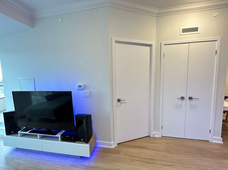 For Lease - 4085 Parkside Village Drive Unit# 1601, Mississauga, Ontario - Photo 3