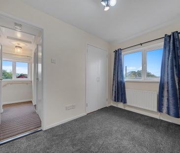 18 The Glade, Newtownabbey, BT36 5NW - Photo 3