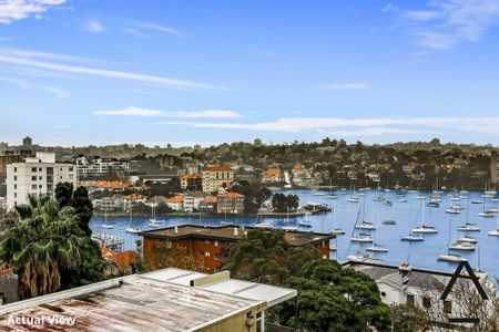 Designer renovation with magical Harbour views - Photo 3