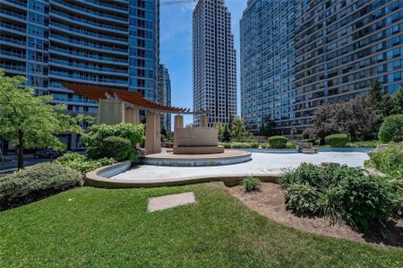 For Lease - 1 Elm Drive Unit# 1712, Mississauga, Ontario - Photo 5