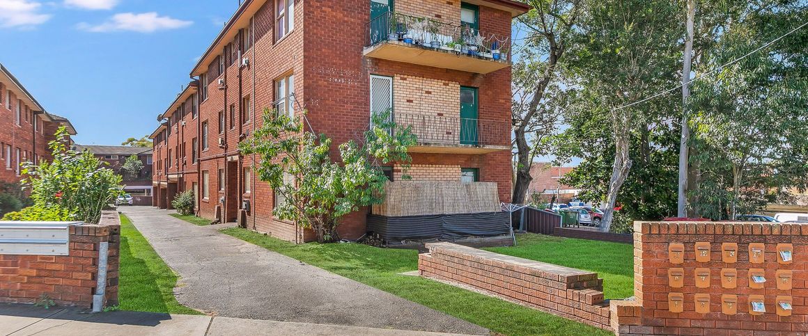 2 Bedroom Unit Top Floor - Photo 1