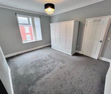 3 bedroom apartment to rent - Photo 1