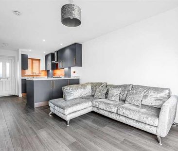 Meadow Close, Tamworth Road, Hertford, SG13 - Photo 2