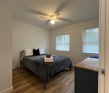 For Lease - 876 Kennedy Road, Innisfil, Ontario - Photo 6