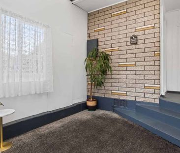 THREE BEDROOMS - KING STREET - WHAKATANE - Photo 5