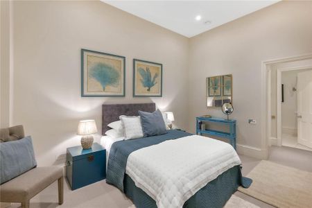 3 bedroom mews to rent - Photo 4