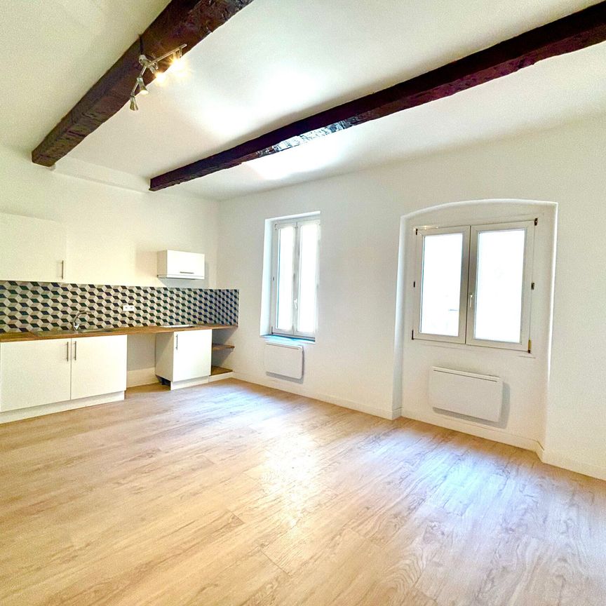 Appartement 1 pièces 31m2 MARSEILLE 7EME 680 euros - Photo 1