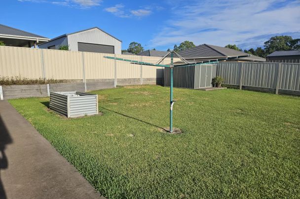 Well Maintained Family Home - Photo 1