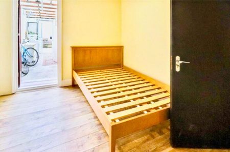 5 bedroom terraced house to rent - Photo 3