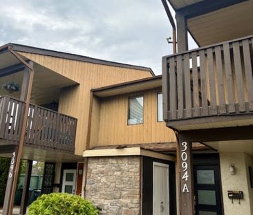 Lovely Unit – Convenient Location! - Photo 1