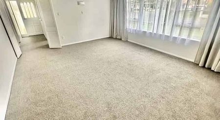 Freshly Renovated 3-Bedroom Home - Don't miss out! - Photo 3