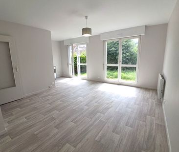 Location Appartement 1 pièce 34m² - Photo 2