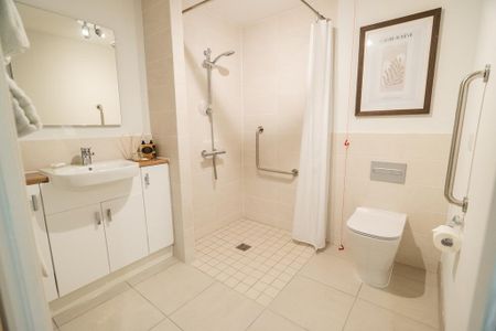 2 bedroom retirement property to rent - Photo 5