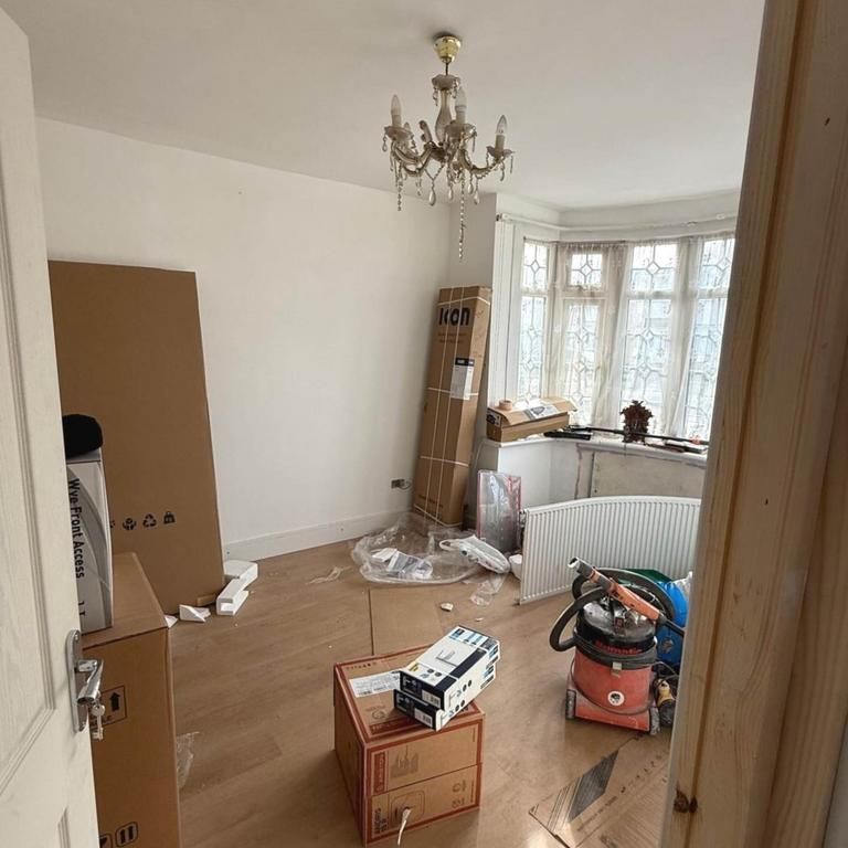 4 bedroom semi-detached house to rent - Photo 1