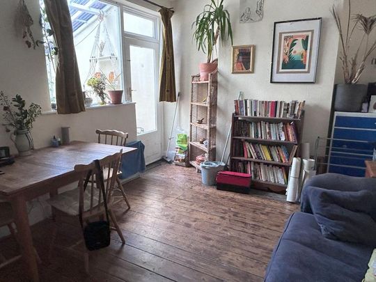 2 bedroom terraced house to rent - Photo 1