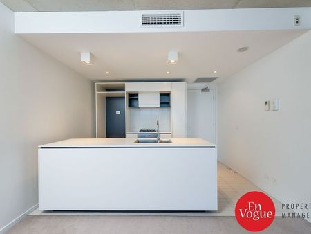 8/31 Eastlake Parade, Kingston ACT 2604 - Apartment For Rent | Domain - Photo 5