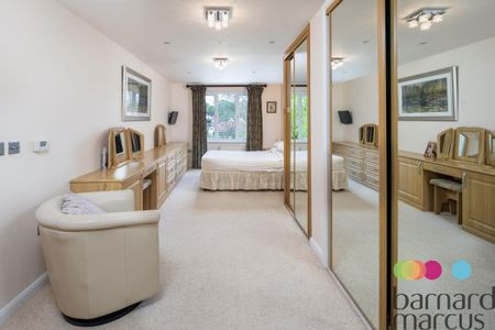 Torrington Park - Photo 2