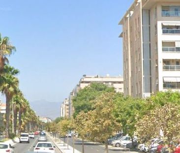 Alquiler de piso en Calle Pacífico - Photo 1