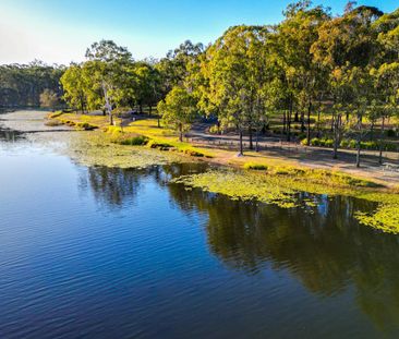 Comfortable Family Home! - Photo 6