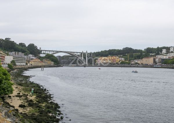 Apartamento T1 em Porto