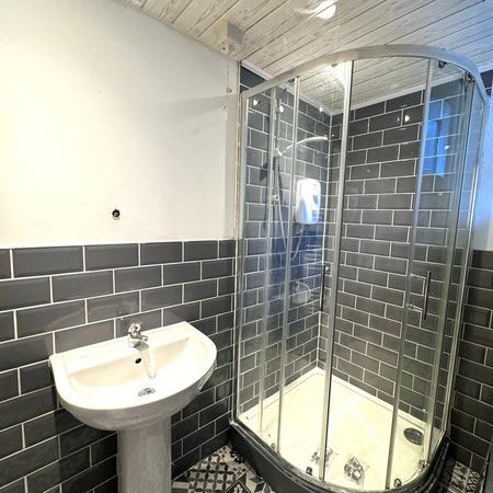 1 bedroom ground floor flat to rent - Photo 4