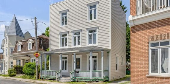 Grand 7 ½ Rénové De 3 Chambres à Lévis - Photo 2