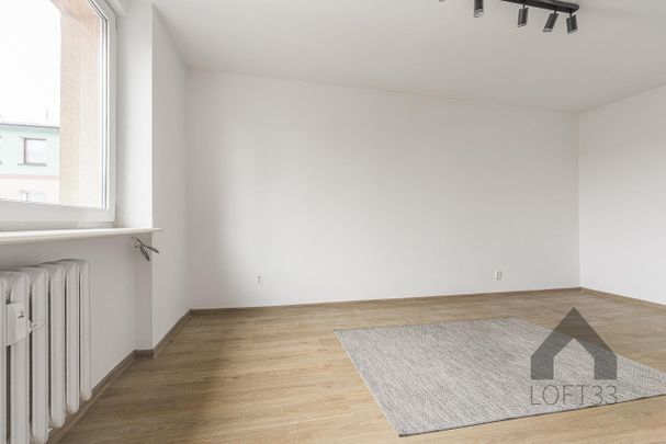 Dwupokojowe mieszkanie na osiedlu Stałym w Jaworznie do wynajęcia | Spacer 3D - Photo 1