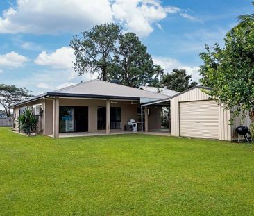 SPACIOUS FAMILY HOUSE - SOLAR & POWERED SHED! - Photo 1