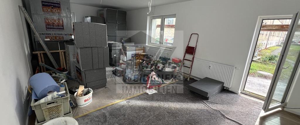 Erstbezug nach Sanierung: Exklusive 3 Zimmer Wohnung mit Balkon, Wanne und Dusche! - Photo 1