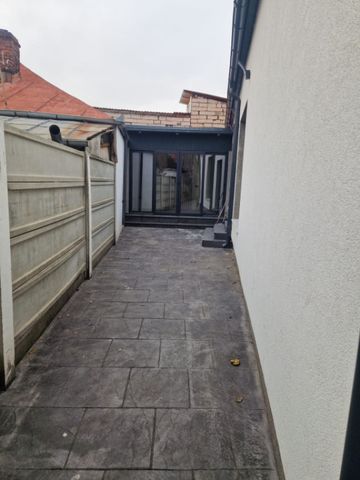Casă de închiriat, 120 mp, zonă Centrală - Fotografie 3