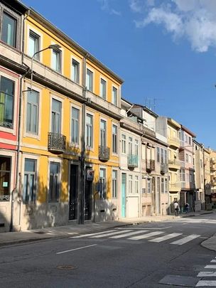 Rua de Oliveira Monteiro, Porto, Porto District 4050-439 - Photo 1