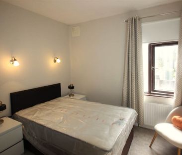 Room One, Parknasilla, 33 Old Blackrock Road, Cork, County Cork - Photo 4