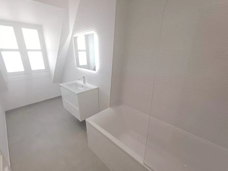 location Appartement T6 DE 161.2m² À PARIS - Photo 5