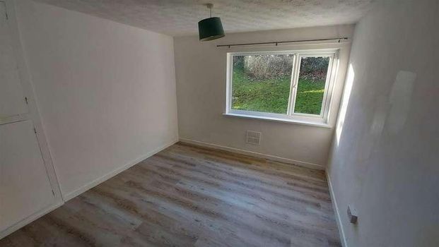 Greenland Crescent, Fairwater, Cardiff, CF5 - Photo 1