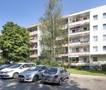 A stone’s throw from the Allee-Center! - Photo 1