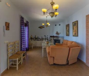 Alquiler de casa o chalet independiente en Centro - Photo 2